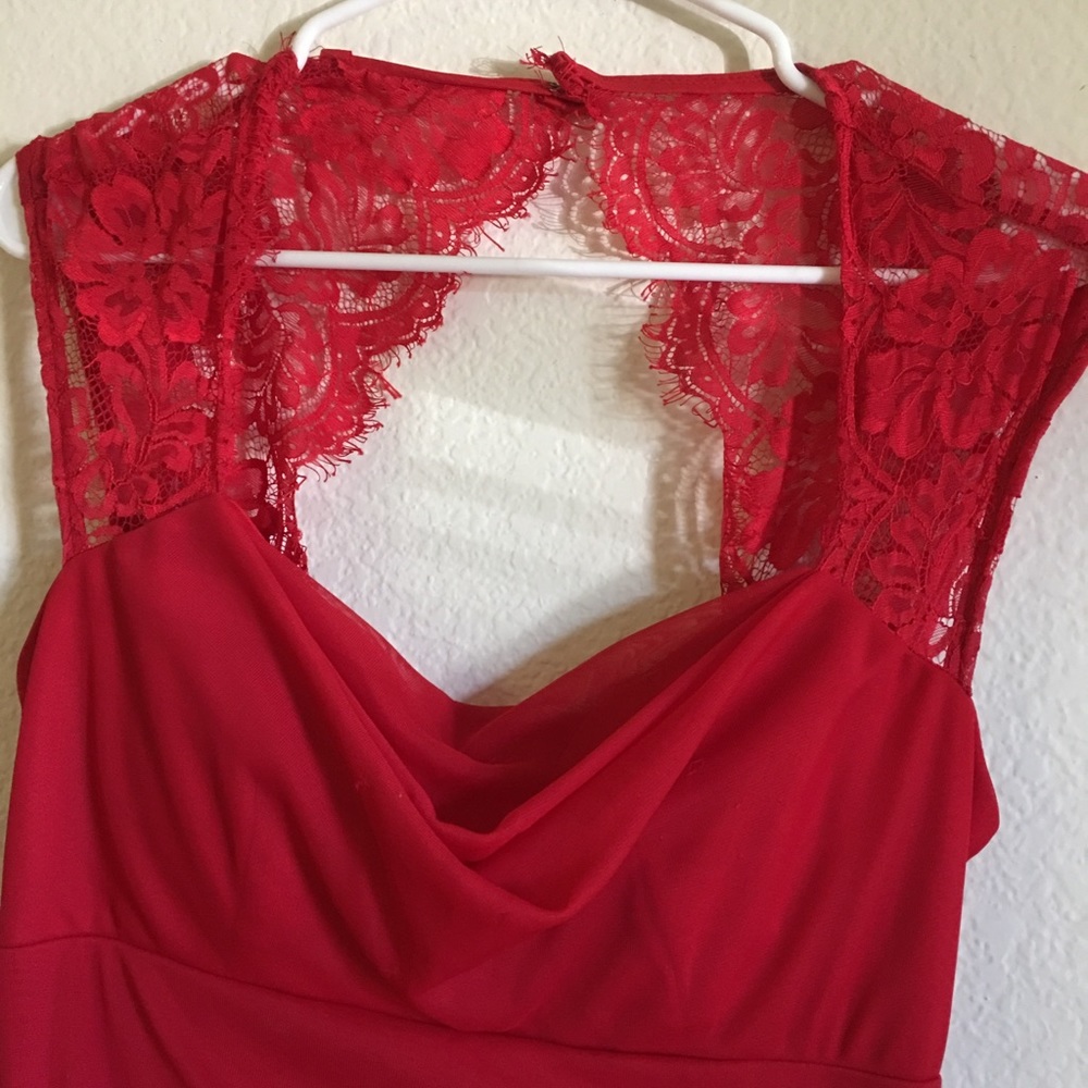 🌹LONG RED LACE DRESS🌹 - Picture 5 of 8